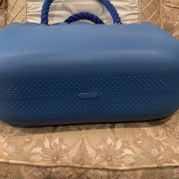 OBAG TOTE BEAUTIFUL BLUE COLOR - Picture 6 of 10